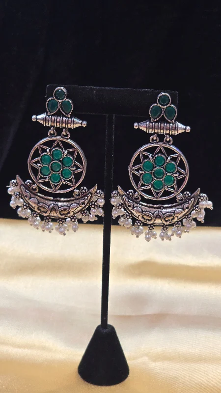 women's handmade earrings -Emerald Green Long Earrings