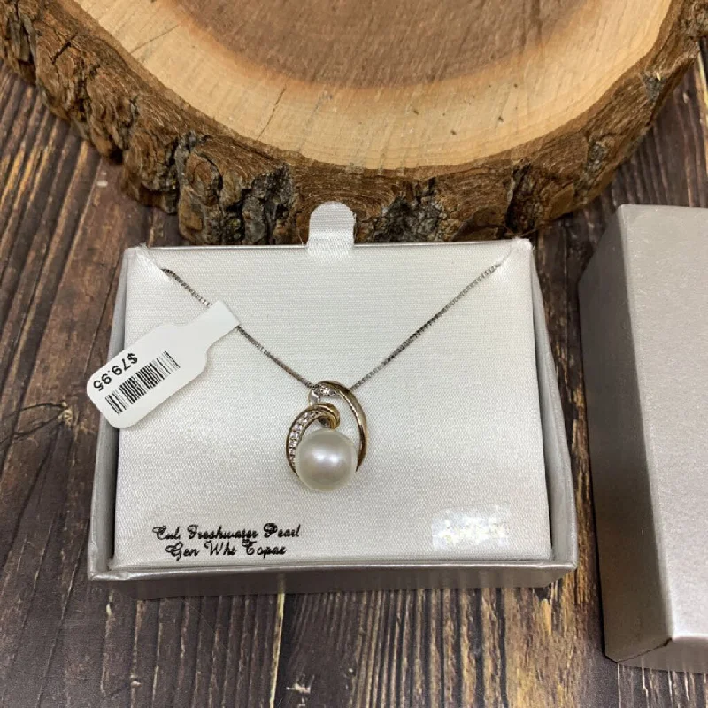 women's geometric pendant necklace -Sterling & 14K YG Pearl Necklace NWT