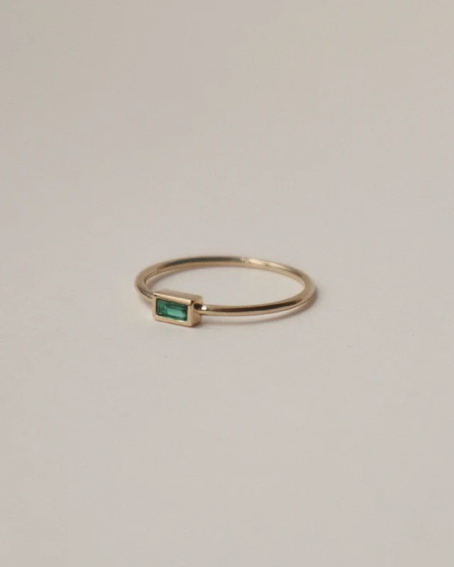 women's dainty ring -'Estée' 9K Emerald Ring