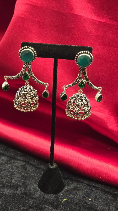 women's stud earrings -Fashionable Green Color Jhumkas Hangings