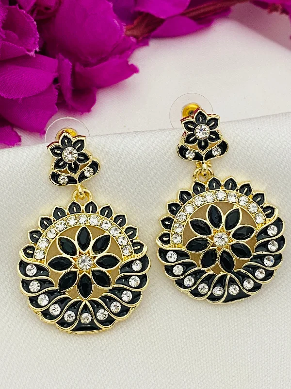 women's custom diamond earrings -Elegant Black Color Stone Worked Kundan Dangler Earrings