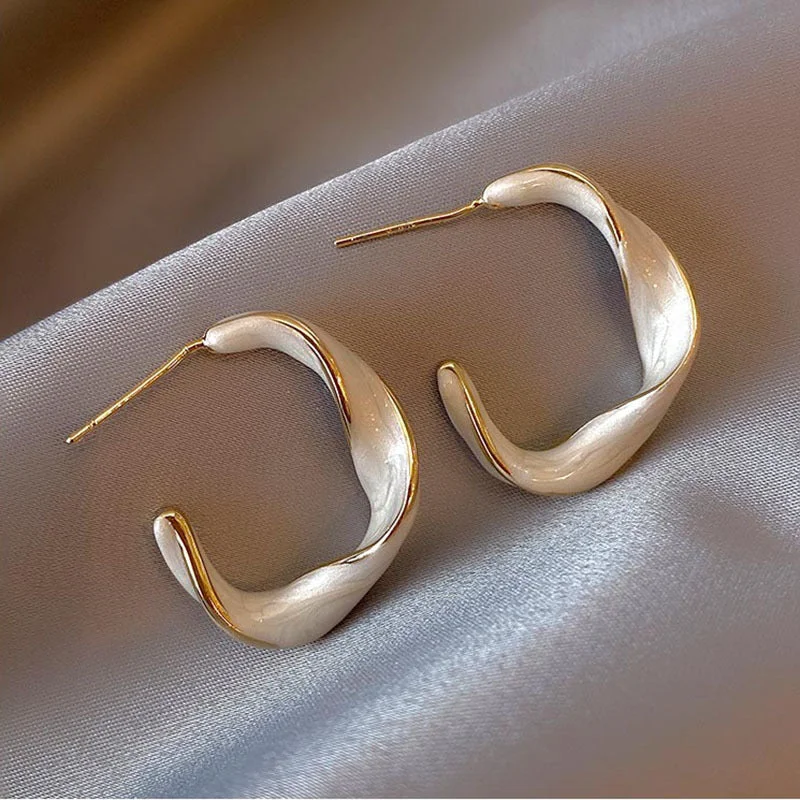 White C- Shaped Earrings