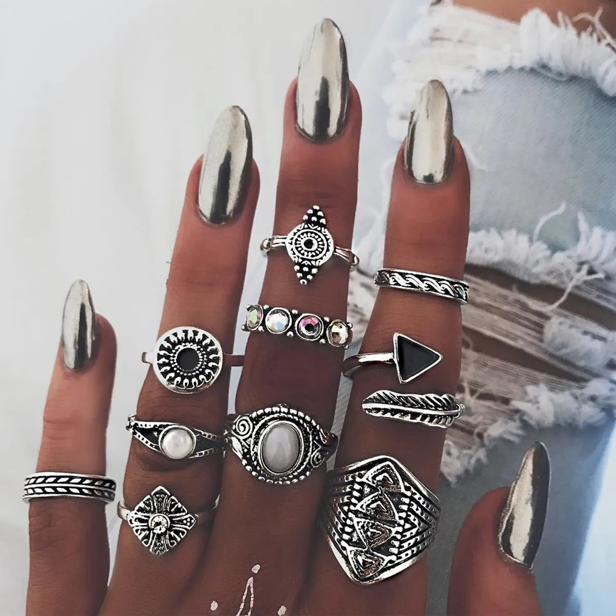 vintage diamond engagement rings for women -Retro Arrow Eyes Geometric Diamond Dripping Oil Ring 10-piece Set